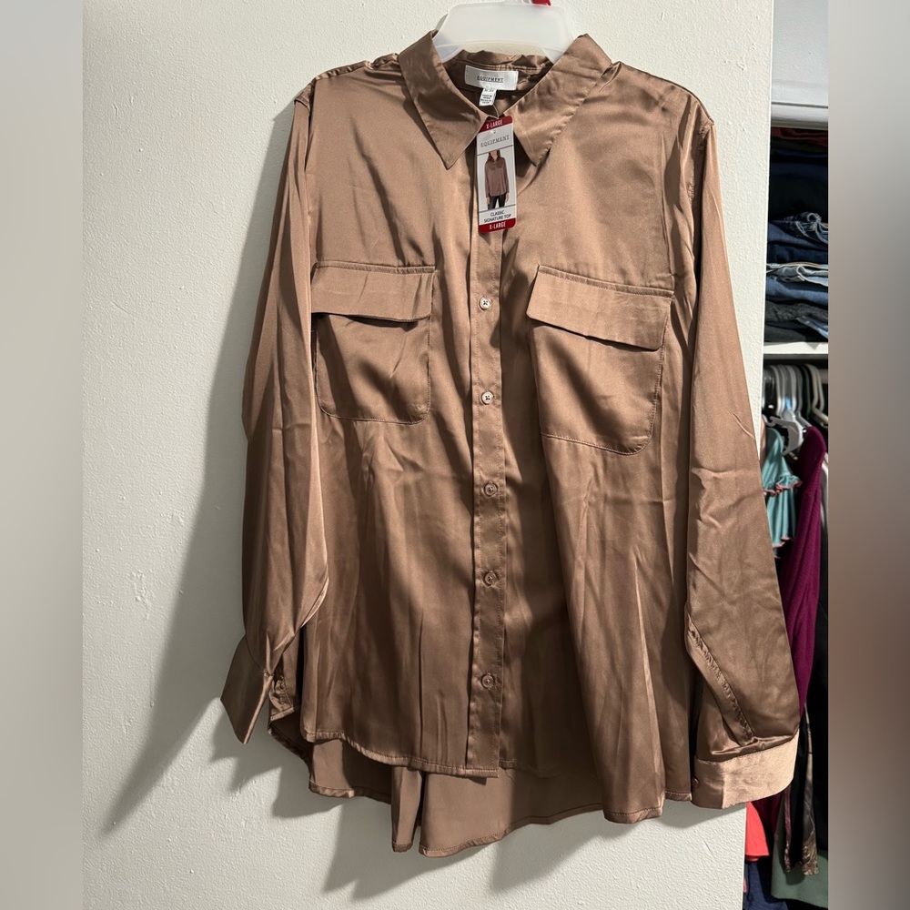 Long sleeve button up, Equipment brand, size XL